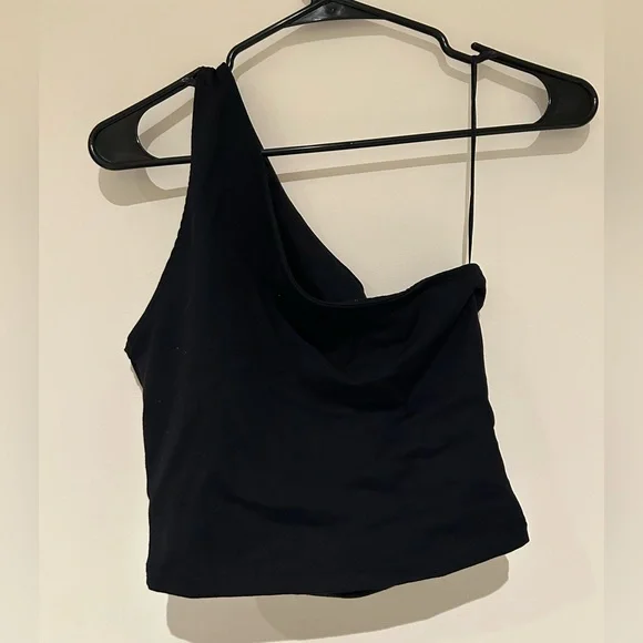 Abercrombie and Fitch Cutout Keyhole One Shoulder Top - Picture 7 of 7